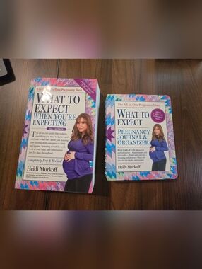 What to Expect Pregnancy Book & Journal